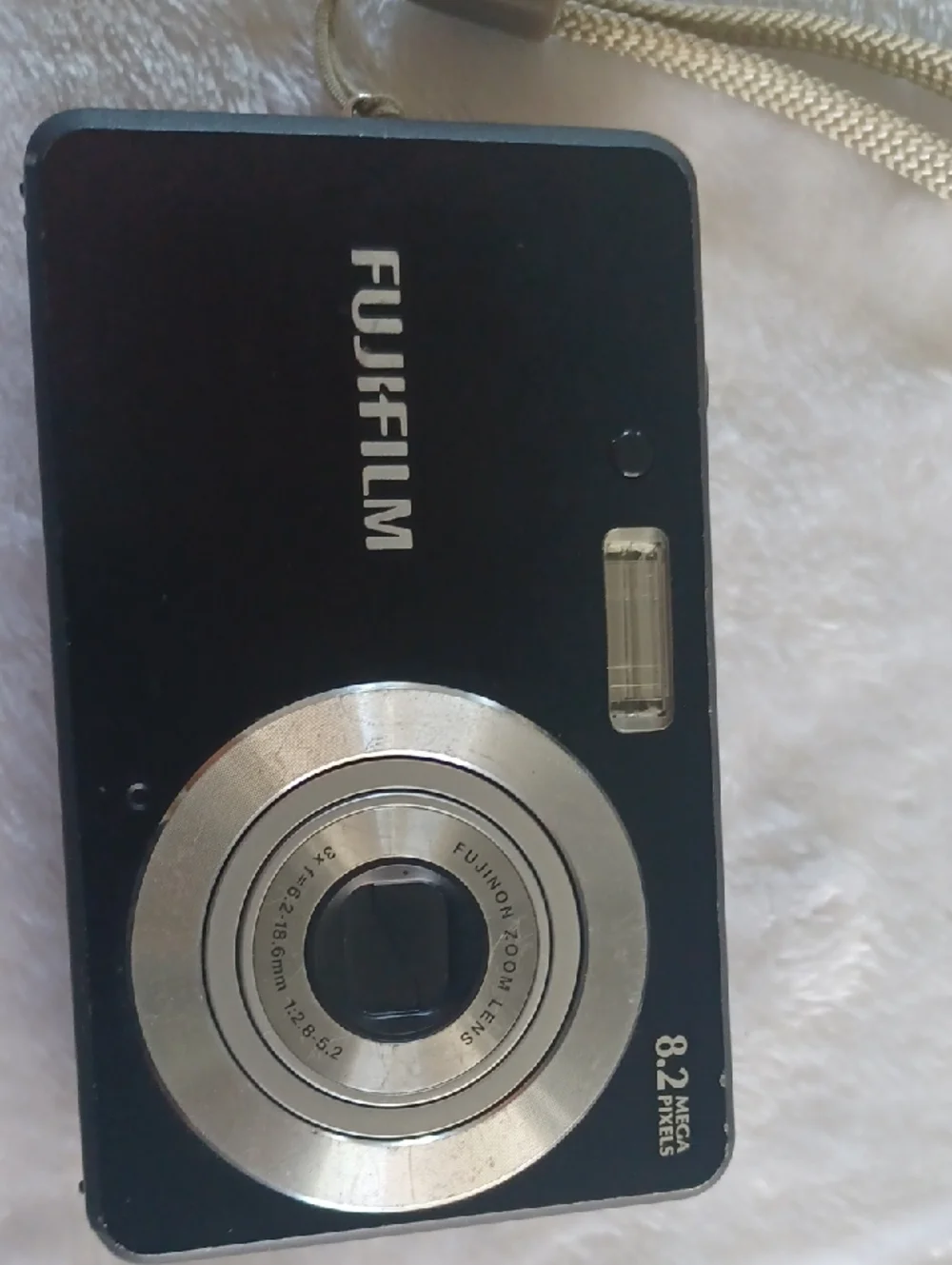 Fujifilm Finepix J10 8.2MP Digital Camera with 3x Optical Zoom